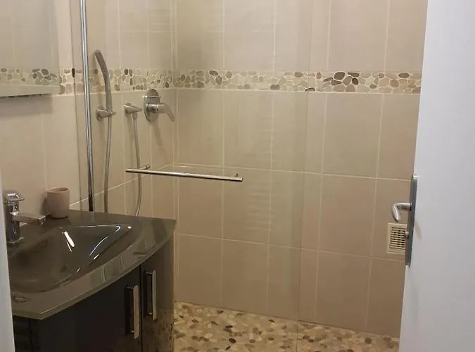 Les Sabots Du Parc Эрменонвиль